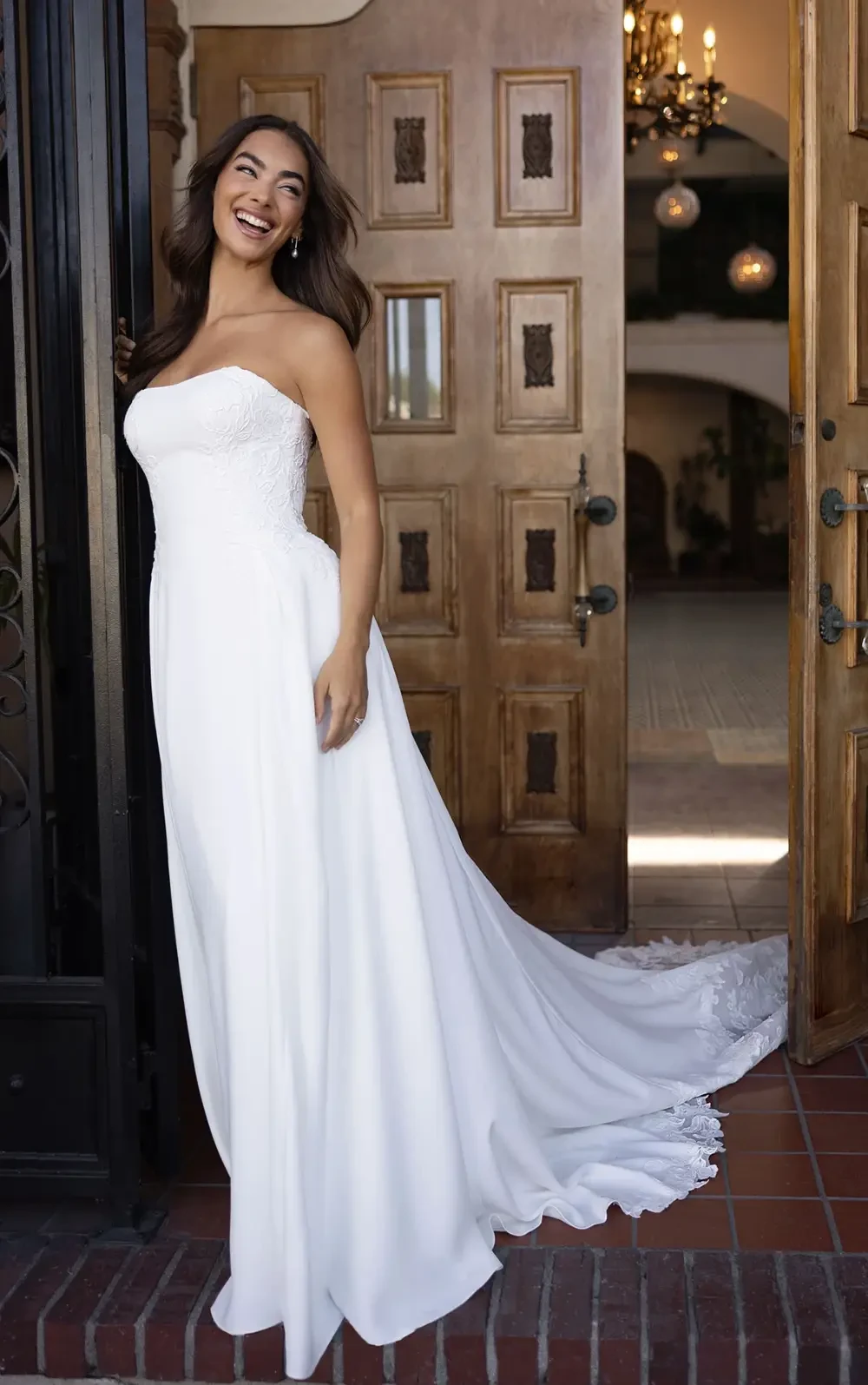 Essense of Australia D4504 Wedding Dress