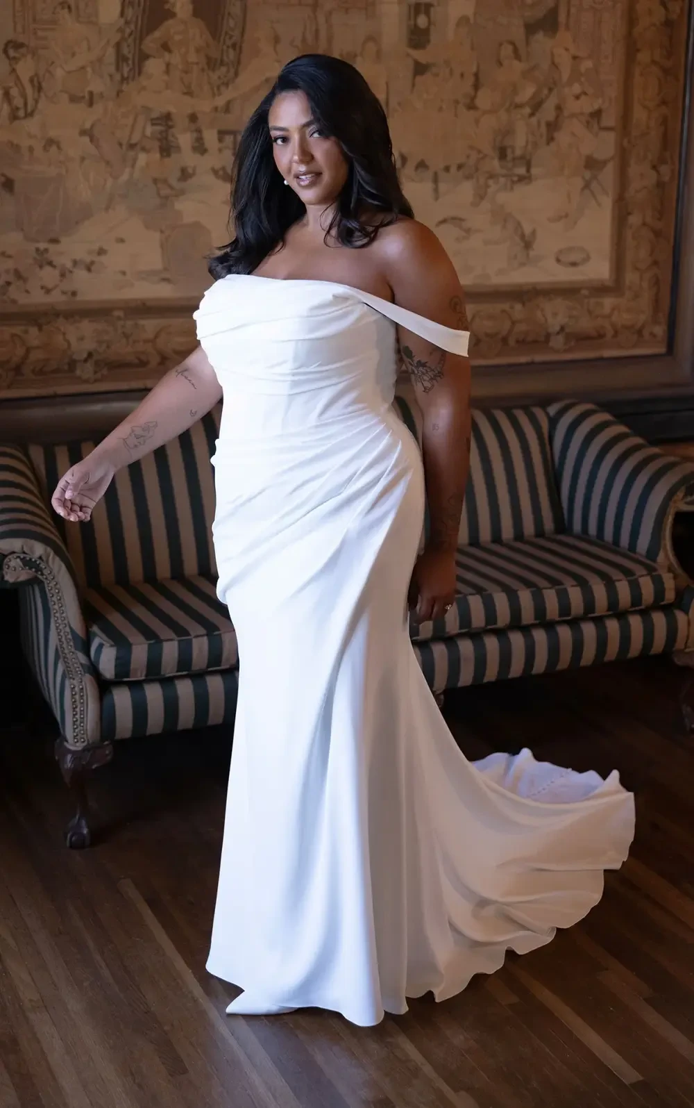 Essense of Australia D4563 Wedding Dress