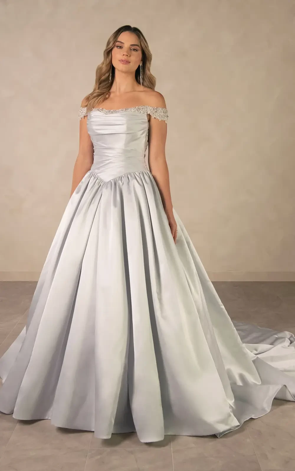 Essense of Australia D4613 Wedding Dress