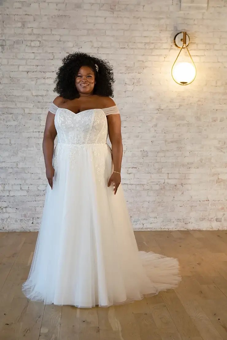 Stella York EveryBody EveryBride Exclusive Event Main Image