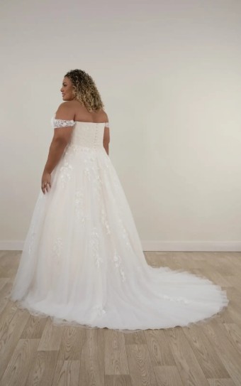 Stella York Meghan #10 thumbnail