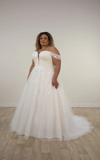 Stella York Meghan #9 thumbnail